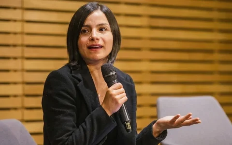 Claudia Díaz dice que ir a 60 km por hora y atropellar a una persona es el equivalente a lanzarla de un cuarto o quinto piso.
