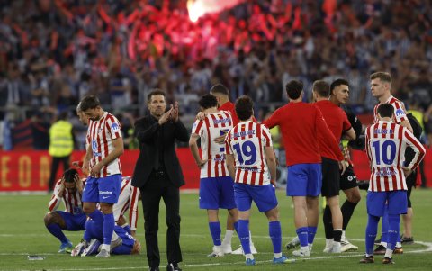 El técnico argentino del Atlético de Madrid, Diego Pablo Simeone, tras caer en la final de la Copa del Rey ante la Real Sociedad.