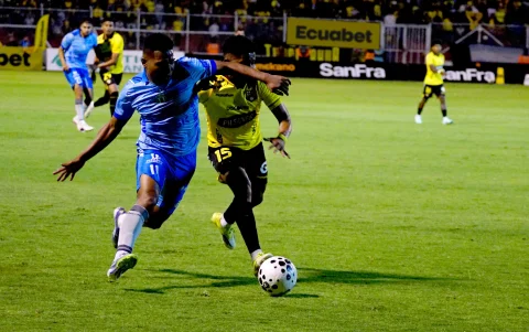 Macará en 10 minutos logró la mayor cantidad de goles del 2026, le puso 3 a Barcelona SC.