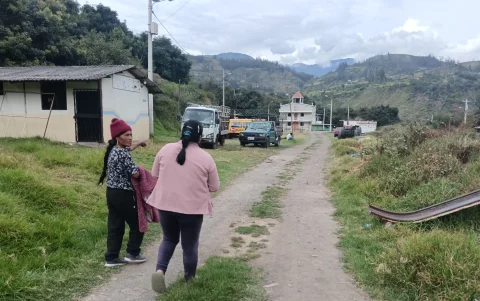 Otras de las necesidades es la falta de transporte urbano y también más alarmas comunitarias.