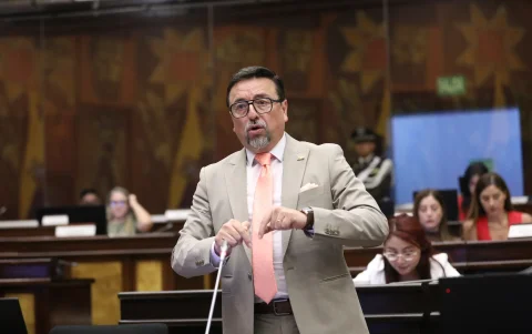 El asambleísta de ADN, Xavier Ordóñez, impulsó la fiscalización a la compra de los trolebuses en Quito.