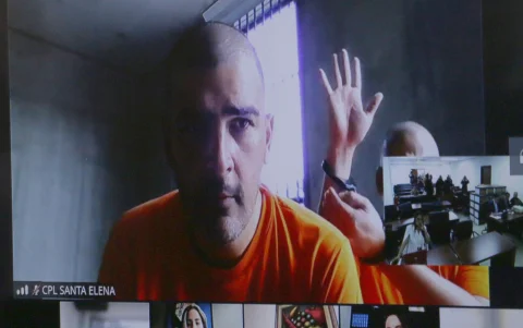 El alcalde de Guayaquil, Aquiles Álvarez, permanece en prisión preventiva por el caso Triple A, sobre presunto comercio irregular de combustible.