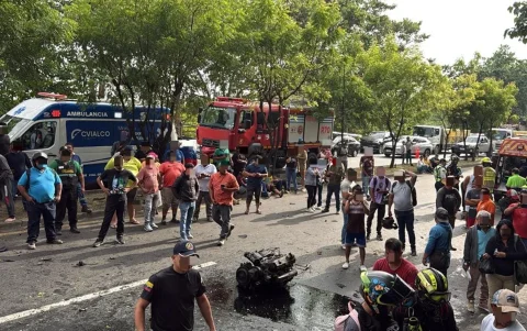 El accidente se registró en el kilómetro 40 de la vía a la costa.