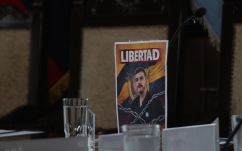 Así lució la mesa del Concejo de Guayaquil en la sesión del 23 de abril de 2026.