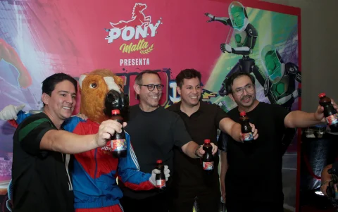 Gastón Román, Boni Pana, José Pérez Vargas, Mauricio Bustamante y Andrés Aguilar.