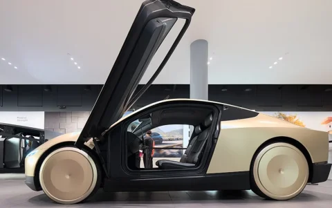 El Cybercab está diseñado para ser un automóvil de dos pasajeros.