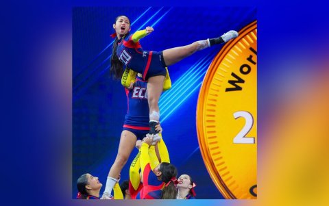 Coreografía y acrobacias coordinadas reflejaron la fuerza del equipo.