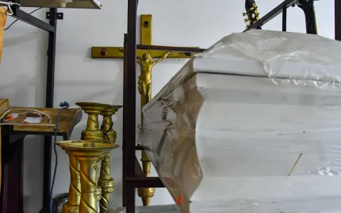 El familiar de un fallecido denunció que habría sido obligado a contratar un servicio funerario.