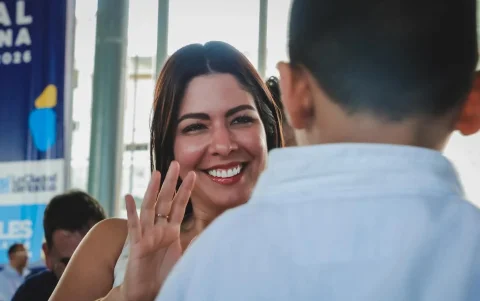 Mientras avanza el proceso de remoción, Tatiana Coronel continúa como alcaldesa subrogante de Guayaquil para evitar un vacío de poder.