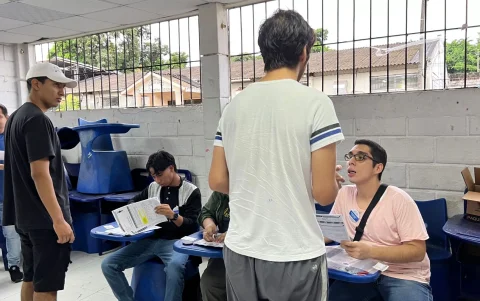 El lunes 3 de mayo de 2026, el CNE entregará el registro electoral a las organizaciones políticas; los ecuatorianos irán a las urnas el 29 de noviembre de 2026.