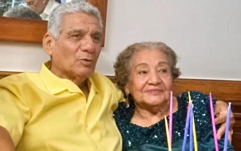La huella de su madre permanece como una guía silenciosa pero firme