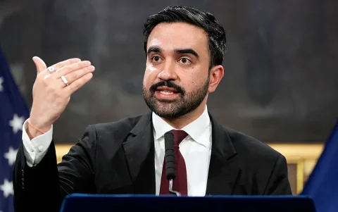 Mamdani plantea que existen solo dos caminos para cerrar la brecha de 5,400 millones de dólares que aún persiste.