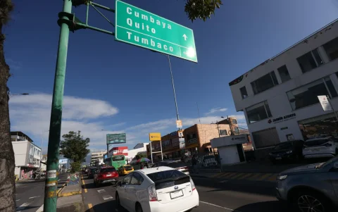 Tumbaco. La congestión vehicular se extiende hasta la av. Interoceánica.