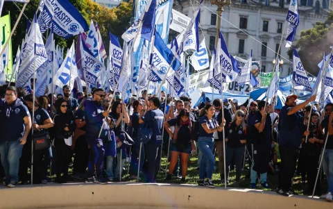 La fecha conmemora esas protestas porque dieron origen al reconocimiento global de los derechos laborales.