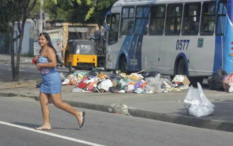 Durante el toque de queda de marzo de 2026, la urbe porteña estuvo llena de basura en varios sectores.