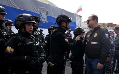 John Reimberg dice que el toque de queda apunta a finanzas criminales en Ecuador.