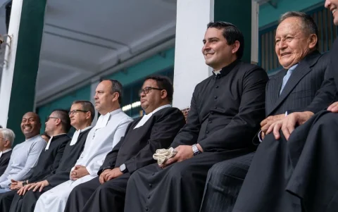 El padre Elías Montalvo, exalumno de la promoción 64, recordó con emoción sus años de formación y destacó la continuidad del carisma de La Salle.