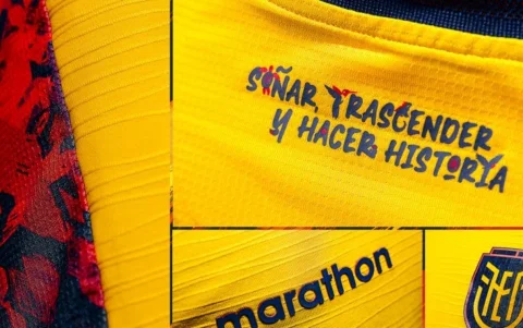 La camiseta de Ecuador para el Mundial 2026 tiene detalles característicos.