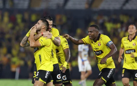 Barcelona ganó 1-0 a Boca Juniors con gol de Héctor Villalba en la Copa Libertadores.