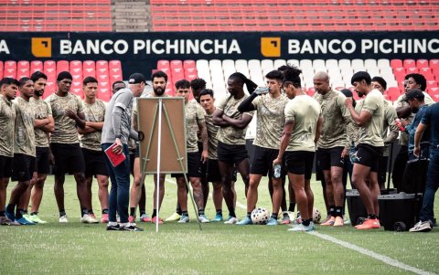 El funcionamiento de Liga de Quito es lo que más preocupa a los hinchas, quienes piden la salida del técnico Nunes.