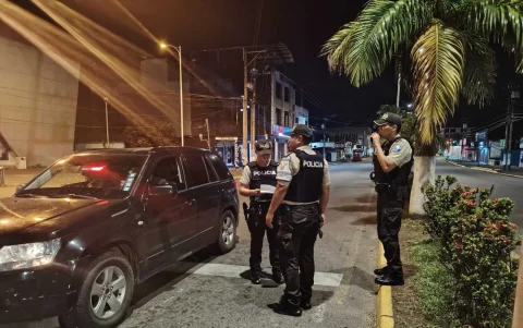La Policía Nacional tienen priorizados sectores en donde realiza los operativos durante el toque de queda.