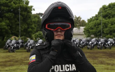 La Policía despliega unidades motorizadas en rutas del país por aumento de asaltos y secuestros.