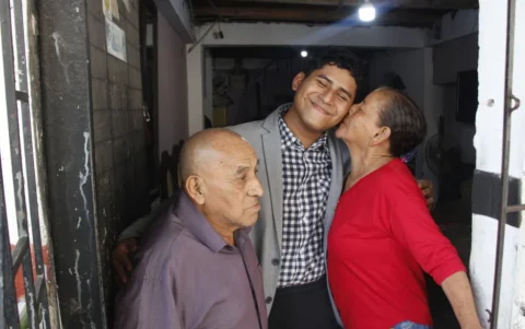 El joven ha residido toda su vida en la isla Trinitaria.