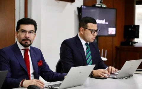 El fiscal Carlos Alarcón actuó  en el primer día del juicio del caso Sinohydro.