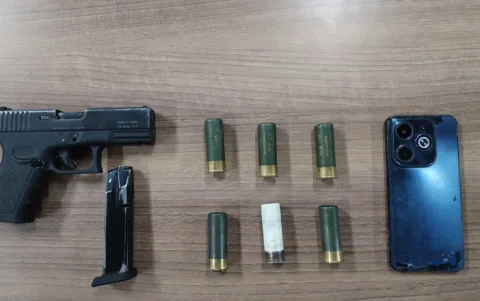 Allanamiento en Quevedo dejó un detenido, arma 9 mm y municiones bajo custodia.