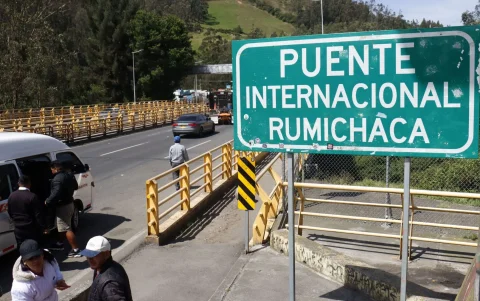 En enero, Ecuador impuso una tasa de control aduanero a mercancías colombianas y concentró su ingreso terrestre por Rumichaca.