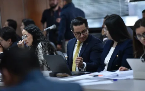 La audiencia de formulación de cargos del caso Progen se desarrolla en la Corte Nacional de Justicia con 21 personas investigadas por presunto peculado relacionado con contratos de generación eléctrica de emergencia.