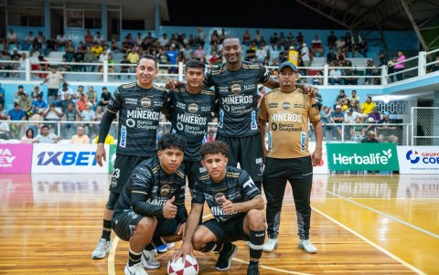 Machala Mineros llega a cuartos de final tras perder solo un partido de doce en las primeras dos fases de la LNE.