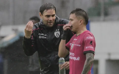 Los rayados, con el DT Joaquín Papa, son líderes de la LigaPro.