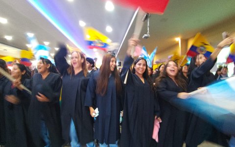 Los estudiantes resaltaron que, además de aprender un oficio, los cursos les permitieron fortalecer su autoestima y confianza para emprender nuevos proyectos.