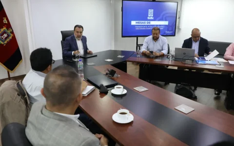 Encuentro. La primera reunión entre el alcalde Pabel Muñoz y el gremio de transportistas se llevó a cabo el pasado 13 de mayo.