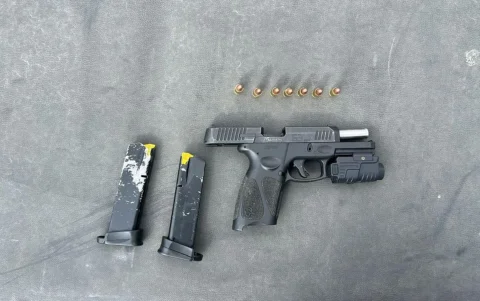 En operativo incautaron vehículo blindado, arma y municiones para uso ilícito