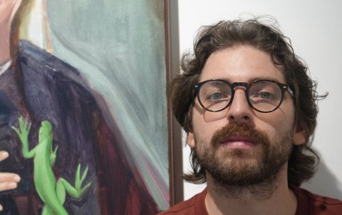 Las obras de Carlos Vargas Cesa se mueven entre el retrato, el paisaje, la naturaleza muerta y escenas cotidianas.