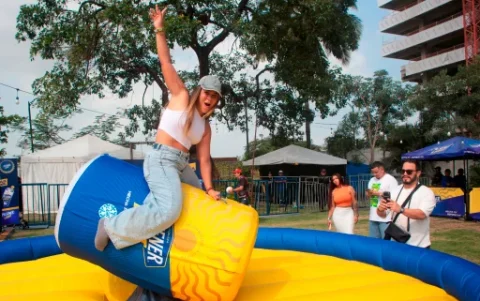 María José Dass disfrutando de las actividades del festival.