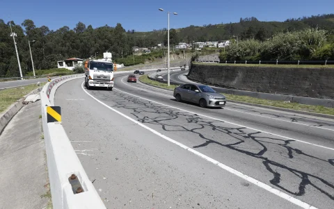Desde 2014, la Ruta Viva no ha recibido un mantenimiento integral.