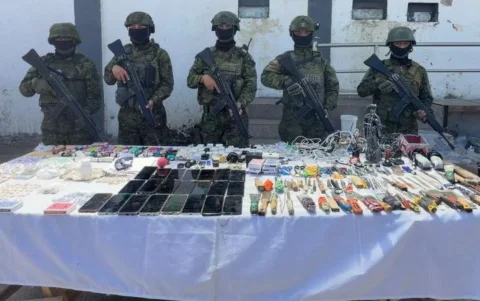 Incautaron droga, 78 armas blancas y celulares ocultos en pabellones de prisiones