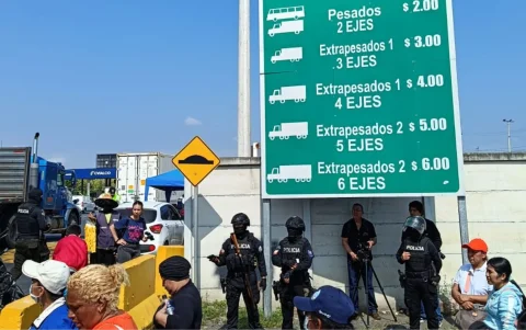 Familiares de presos siguieron a pie hacia CPL en Santa Elena tras intervención policial