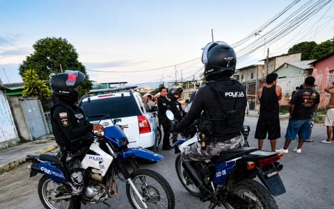 El ataque armado contra dos personas en la ciudad de Santa Elena es investigado por la policía