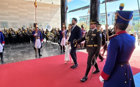La llegada de Niels Olsen y María José Pinto a la Asamblea Nacional