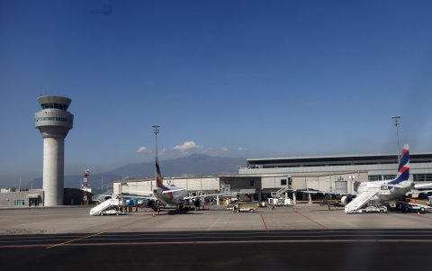 El Aeropuerto de Quito fue reconocido como el mejor del año en los NCE Airports Awards 2026 por su gestión integral.