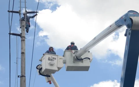 Los cortes de luz en Quito serán programados y durarán 4 horas, según señala la Empresa Eléctrica Quito.