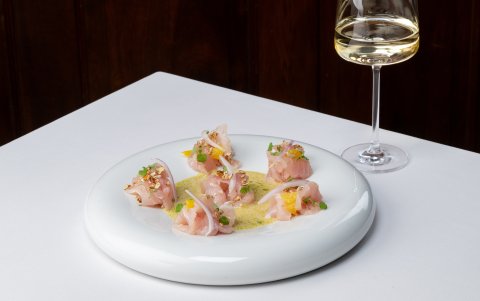La pesca blanca con macambo es una de las novedades que se incorporan en la carta.