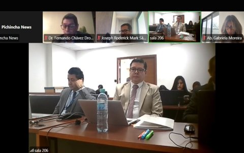 La audiencia de vinculación de los familiares del alcalde de Guayaquil, Aquiles Álvarez, al caso Goleada se desarrolla de forma virtual y presencial en Quito.