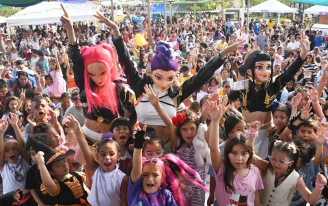 Show de las Guerreras K-Pop en el Sambo Family Day.