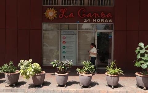 La Canoa se caracterizó por atender las 24 horas, con variados platos de la gastronomía local.
