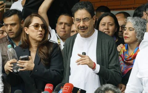 Las encuestas de intención de voto dan como favorito al senador del Pacto Histórico, Iván Cepeda.